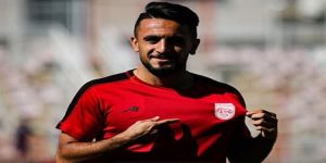 Read more about the article رزاق پور: پرچم تراکتور همیشه باید بالا باشد