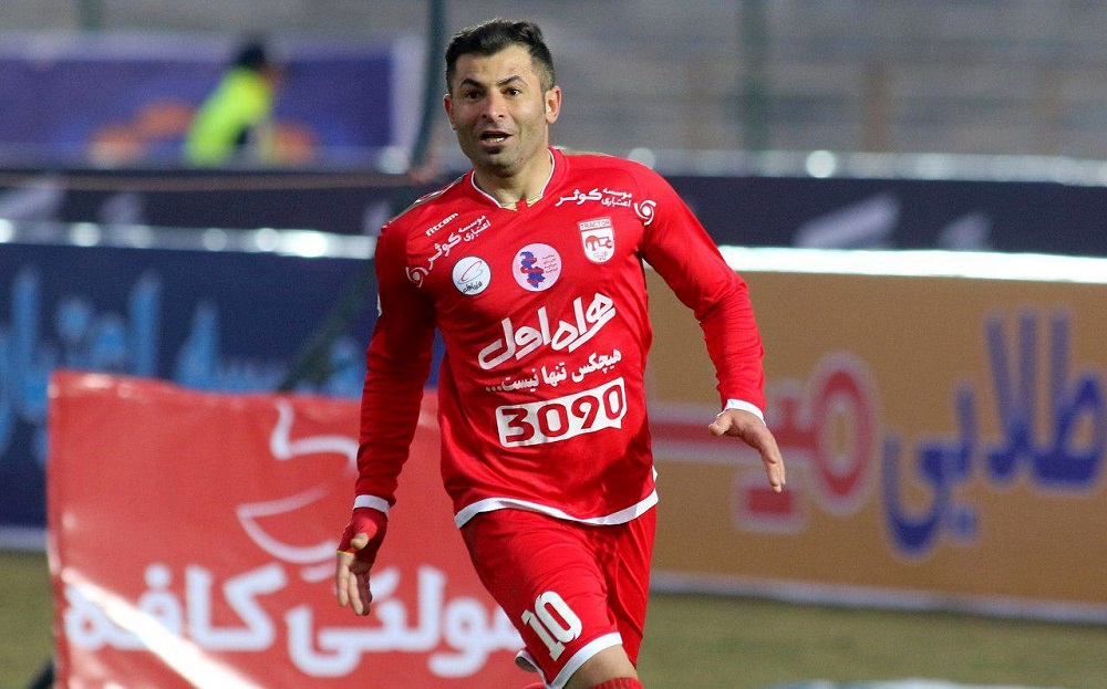 Read more about the article خداحافظی مهاجم خاطره انگیز تراکتور از فوتبال