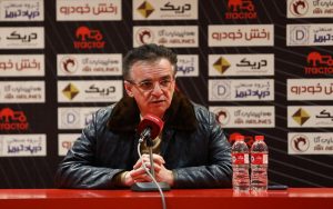 Read more about the article سرپرست استانداری پشت زنوزی درآمد: نباید با یک باخت، فحاشی کرد
