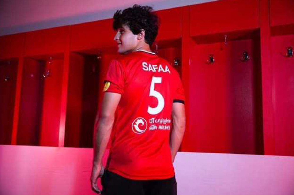 خداحافظی احساسی یک تراکتوری از هواداران خداحافظی احساسی یک تراکتوری از هواداران