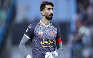 Read more about the article قرارداد ۷۰ میلیاردی بیرانوند با تراکتور امضا شد