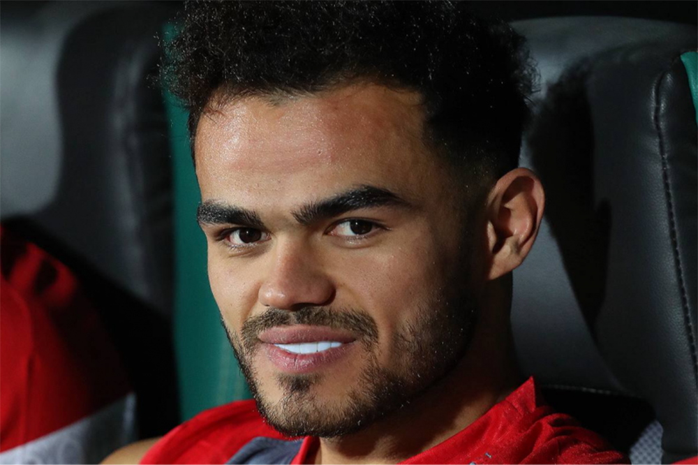 اورونوف علیه دانیال پا به توپ شد - اخبار تراکتور سازی تبریز اورونوف علیه دانیال پا به توپ شد (عکس)