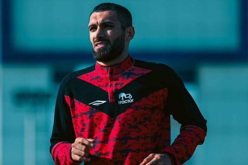 صخره تراکتور شماره ۴۹ پوشید