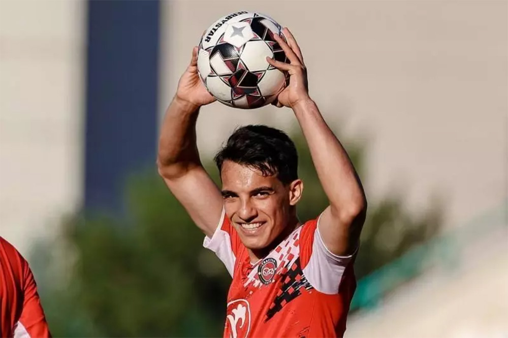 نه ترابی، نه آلوز؛ ستاره تراکتور چهره آشنای دیگری است! نه ترابی، نه آلوز؛ ستاره تراکتور چهره آشنای دیگری است!