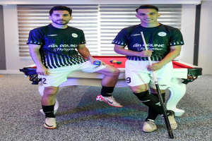 Read more about the article متفاوتترین پیراهن تراکتور در اتاق بیلیارد (عکس)
