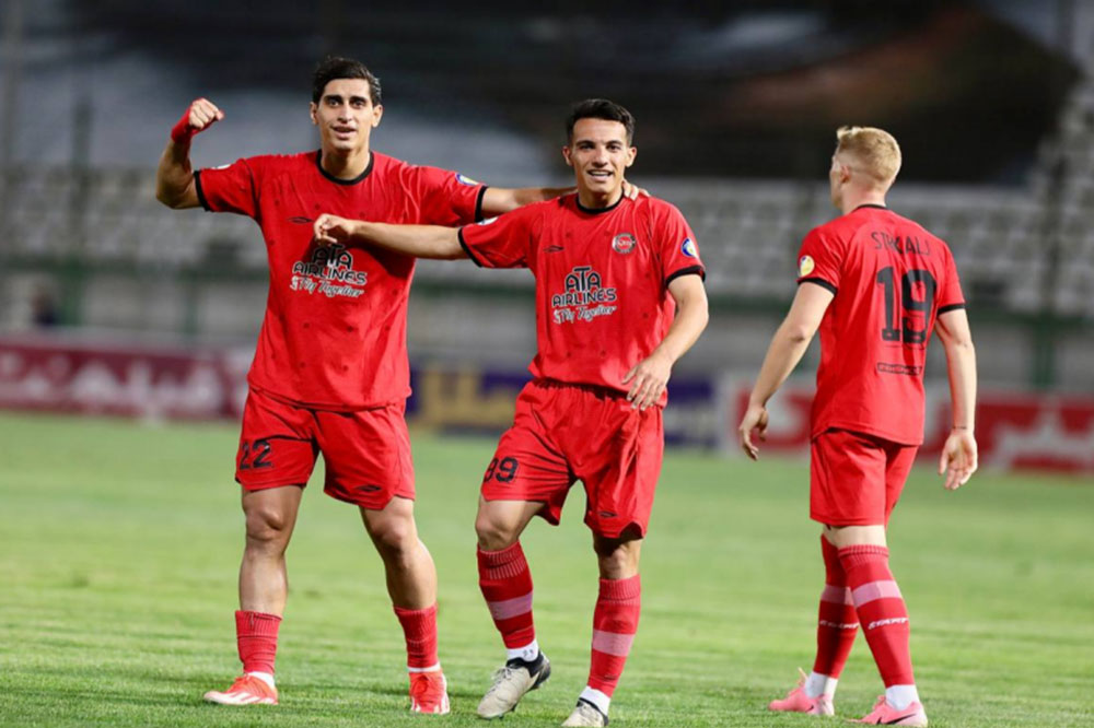 اخبار تراکتور سازی تبریز توضیح گلزن تراکتور در مورد خوشحالی جنجالی - اخبار تراکتور سازی تبریز اخبار تراکتور سازی تبریز توضیح گلزن تراکتور در مورد خوشحالی جنجالی