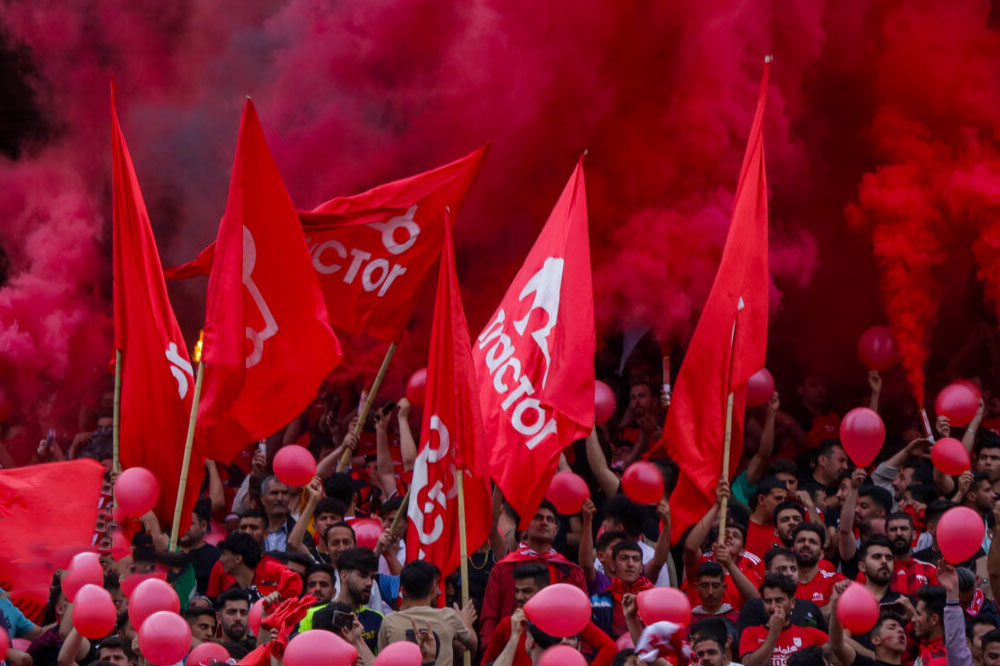 جشن صدرنشینی تراکتور در آغوش آذربایجانی - اخبار تراکتور سازی تبریز جشن صدرنشینی تراکتور در آغوش آذربایجانی