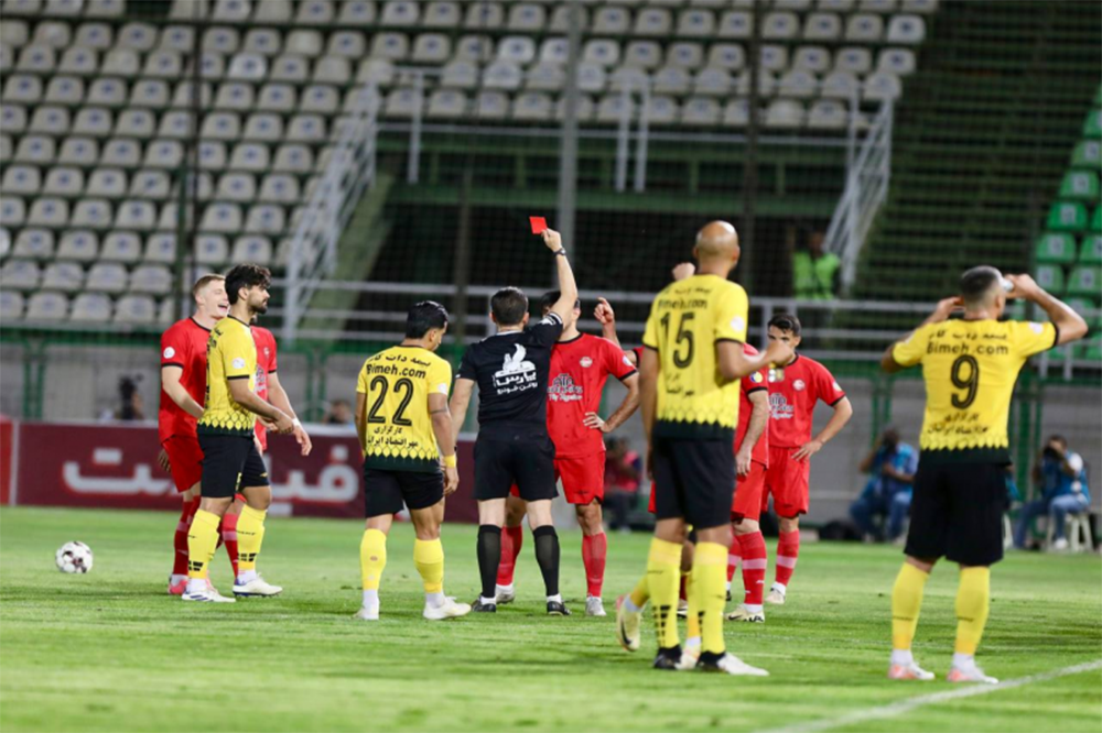 کارشناسی صحنه جنجالی هفته در فولادشهر - اخبار تراکتور سازی کارشناسی صحنه جنجالی هفته در فولادشهر