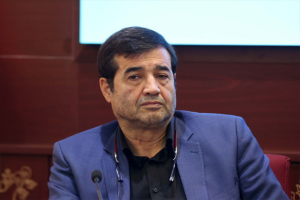 Read more about the article وزیر ورزش: تراکتور جلو بیاید تا ورزشگاه بدهیم
