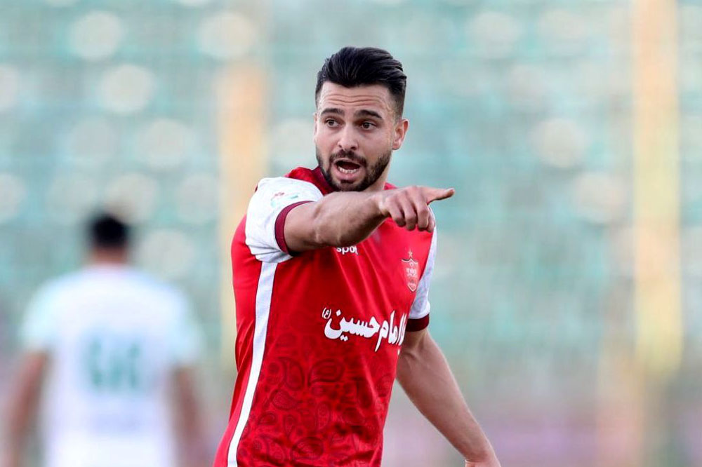 عارف با لبخند شیک منتظر فرصت - اخبار تراکتور سازی تبریز عارف با لبخند شیک منتظر فرصت