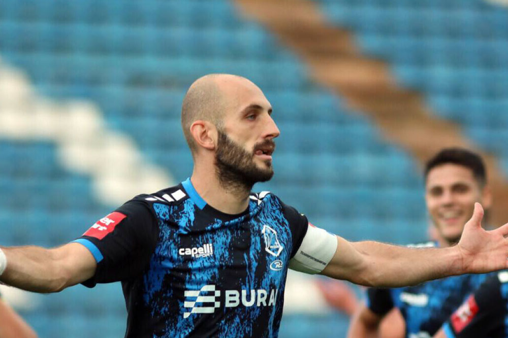 پسر اسکوچیچ، تراپیست اختصاصی شجاع