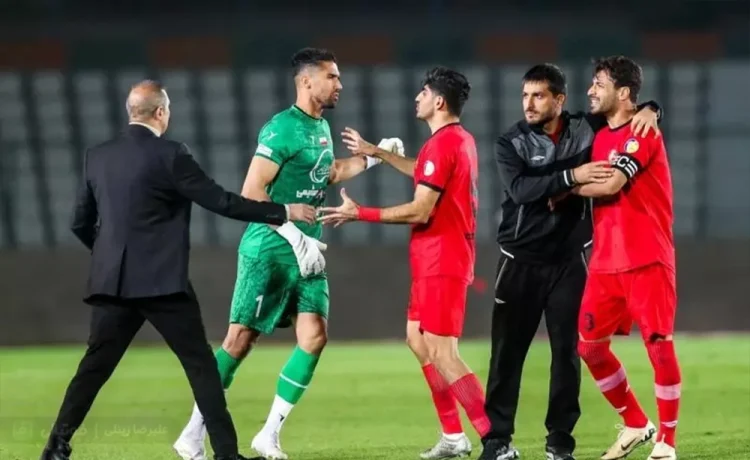 خلیل‌زاده خطاب به استقلالی‌ها: تیم‌تان نتیجه نمی‌گیرد به من چه کار دارید؟!