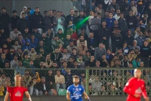 Read more about the article دعوا و لیزر در ورزشگاه شهر قدس؛ روی سکوها چه‌خبر بود؟