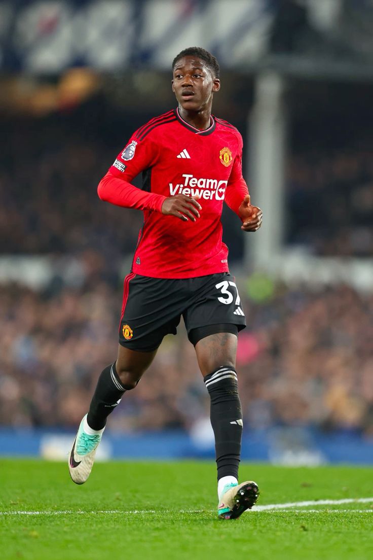 کوبی مینو Manchester United