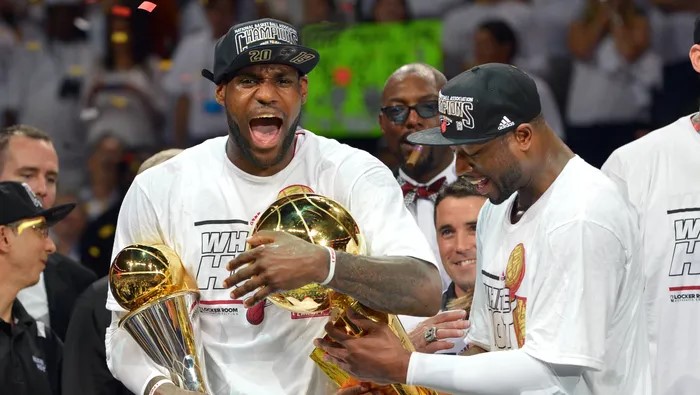 لبرون جیمز عنوانMVP