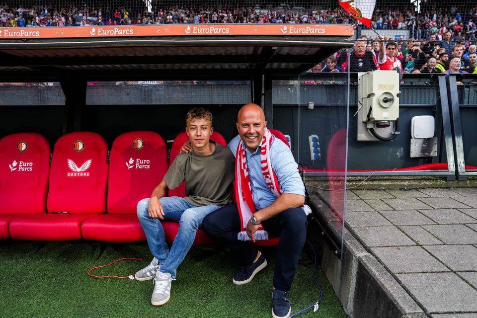 اسلوت و پسرش اسلوت و پسرش