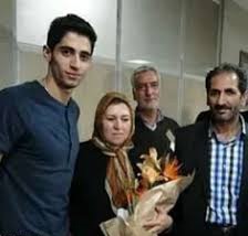 میلاد عبادی پور و پدر و مادرش میلاد عبادی پور و پدر و مادرش