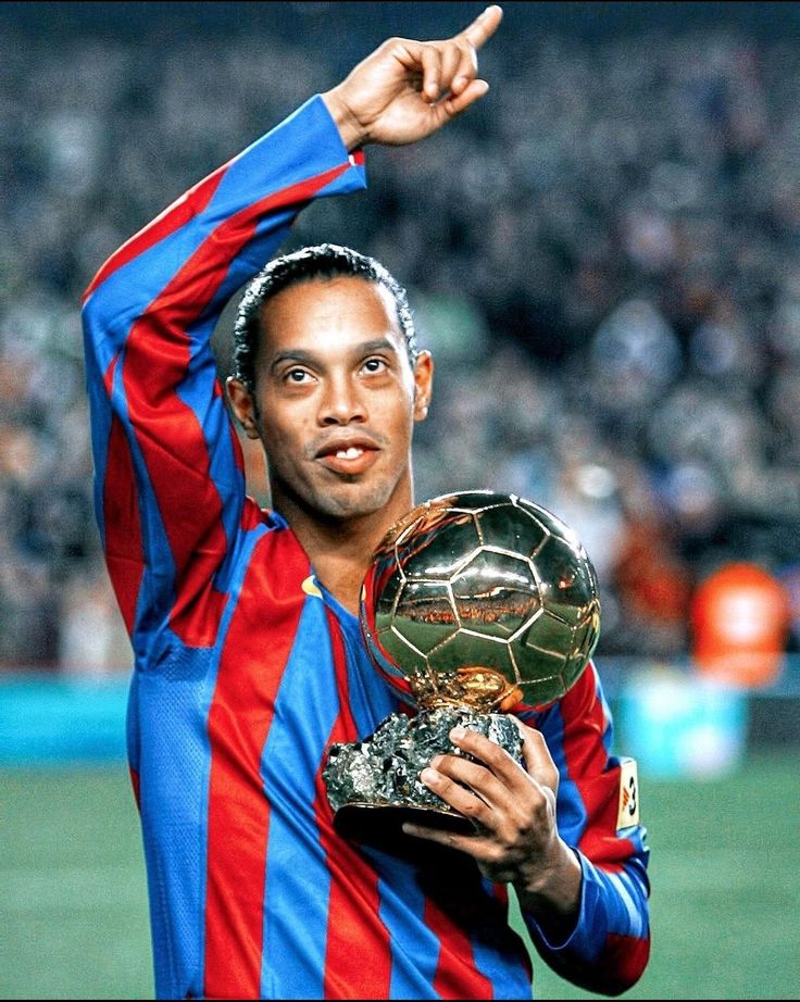 توپ طلا رونالدینیو توپ طلا رونالدینیو