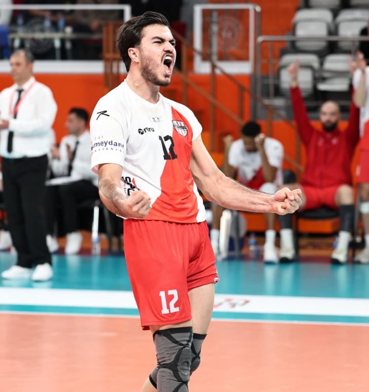 شماره پیراهن مرتضی شریفی شماره پیراهن مرتضی شریفی