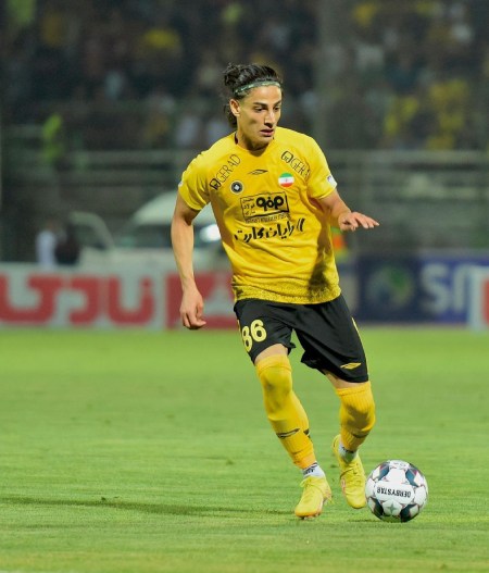 پست محمد جواد حسین نژاد در سپاهان پست محمد جواد حسین نژاد در سپاهان