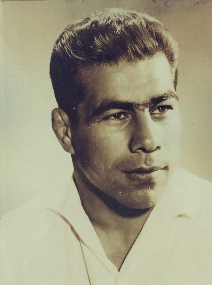 غلامرضا تختی والپیپر غلامرضا تختی والپیپر