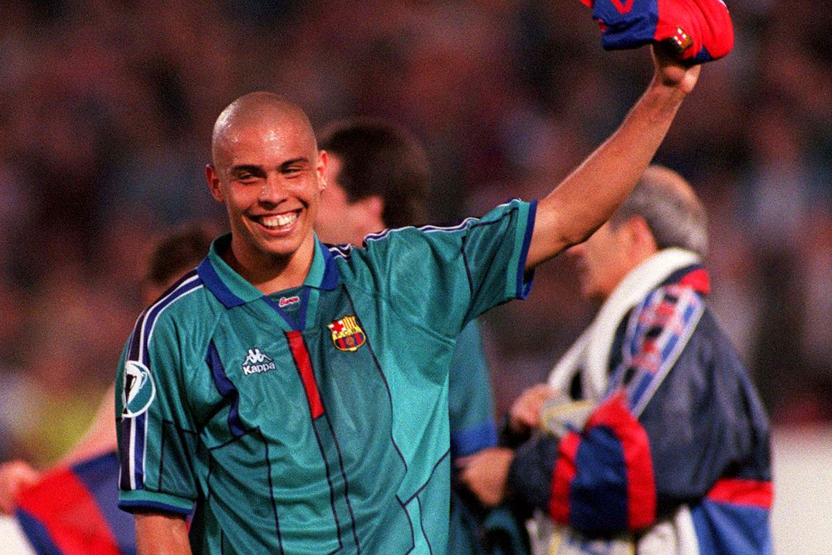 والپیپر رونالدو نازاریو برای کامپیوتر