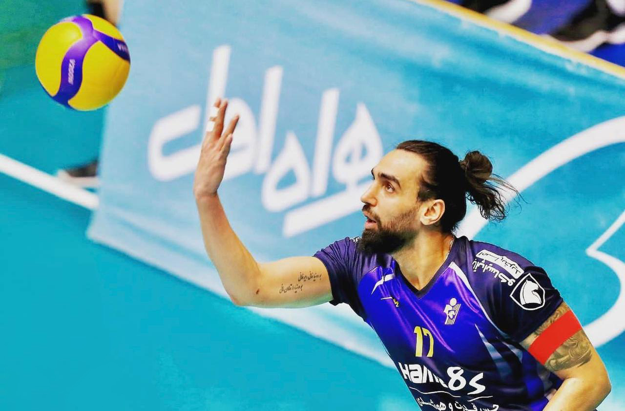 والپیپر پوریا فیاضی برای کامپیوتر