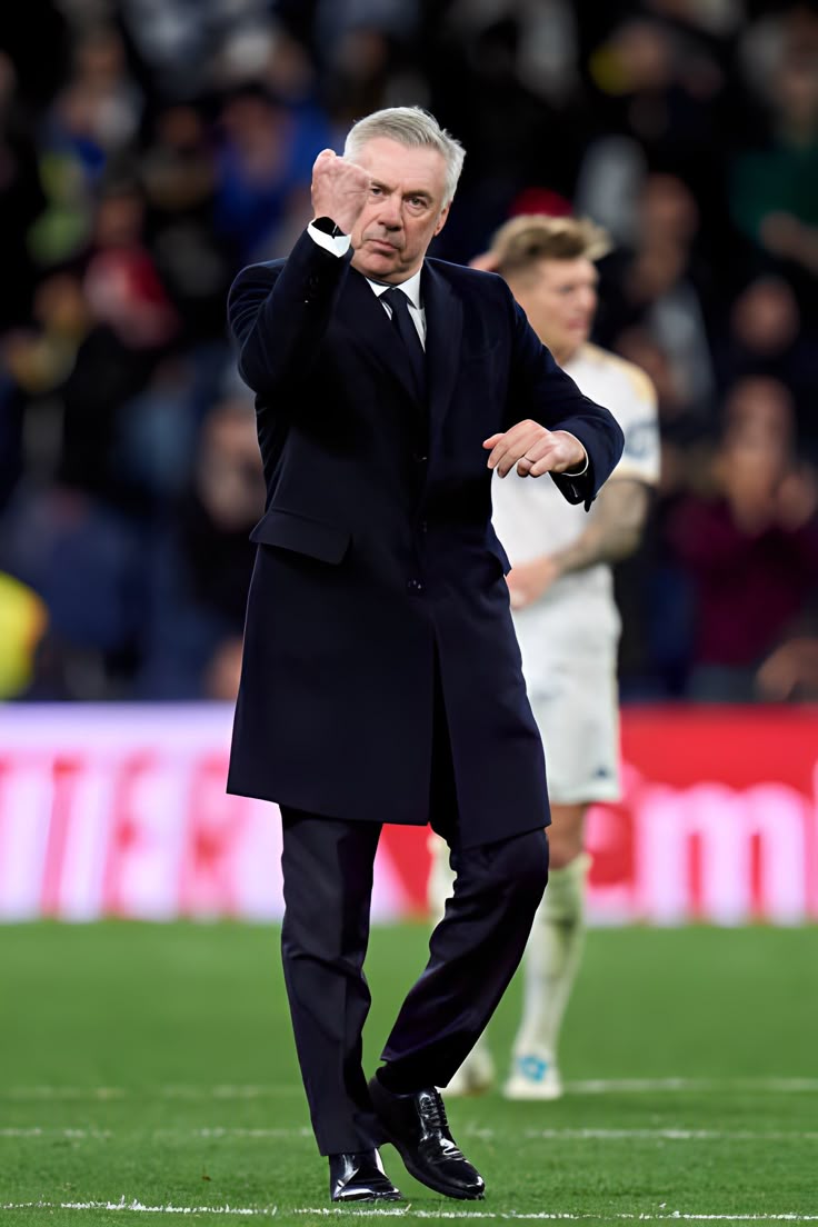 والپیپر کارلو آنچلوتی فوتبالی 2025 