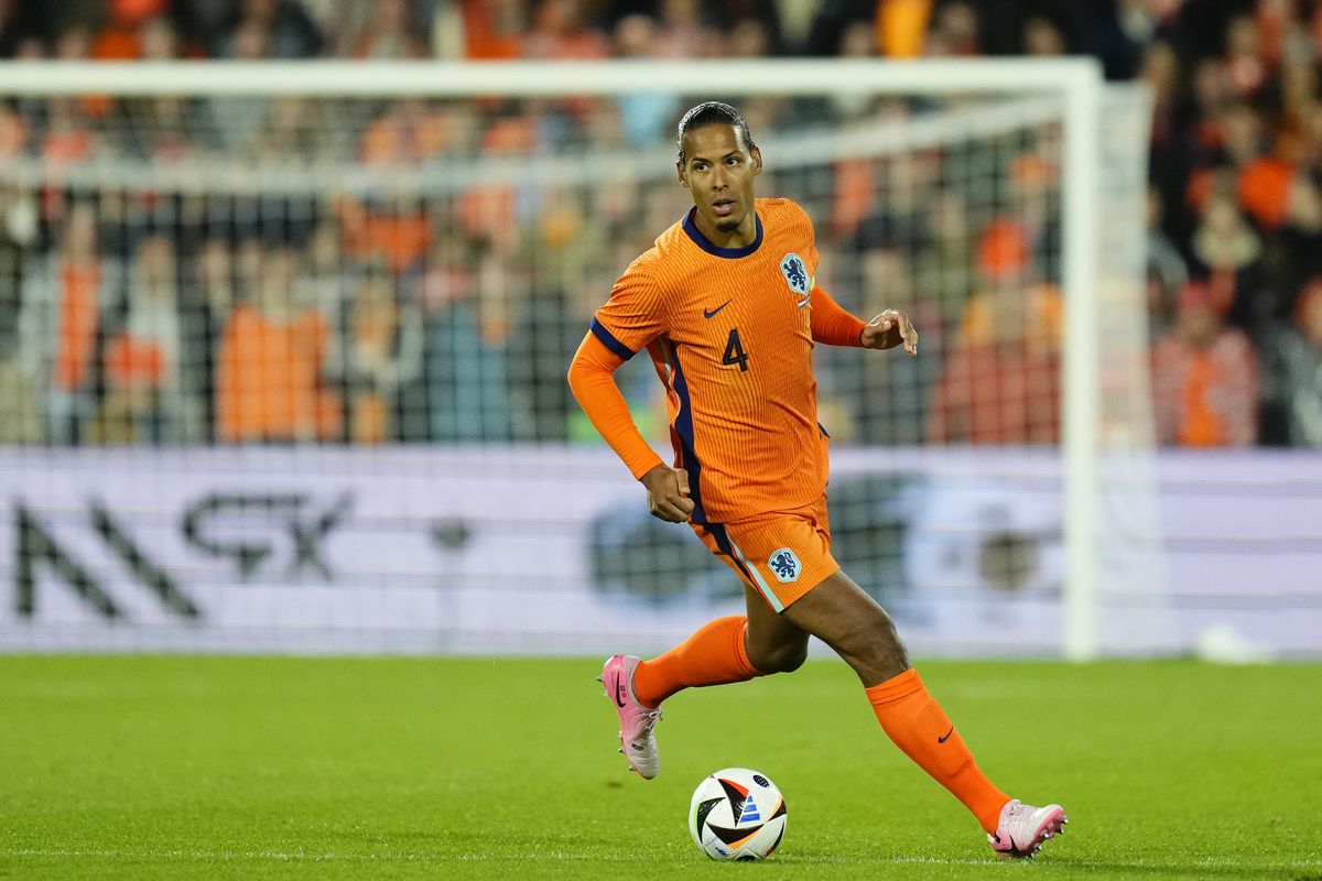 ویرجیل فن دایک بازیهای ملی