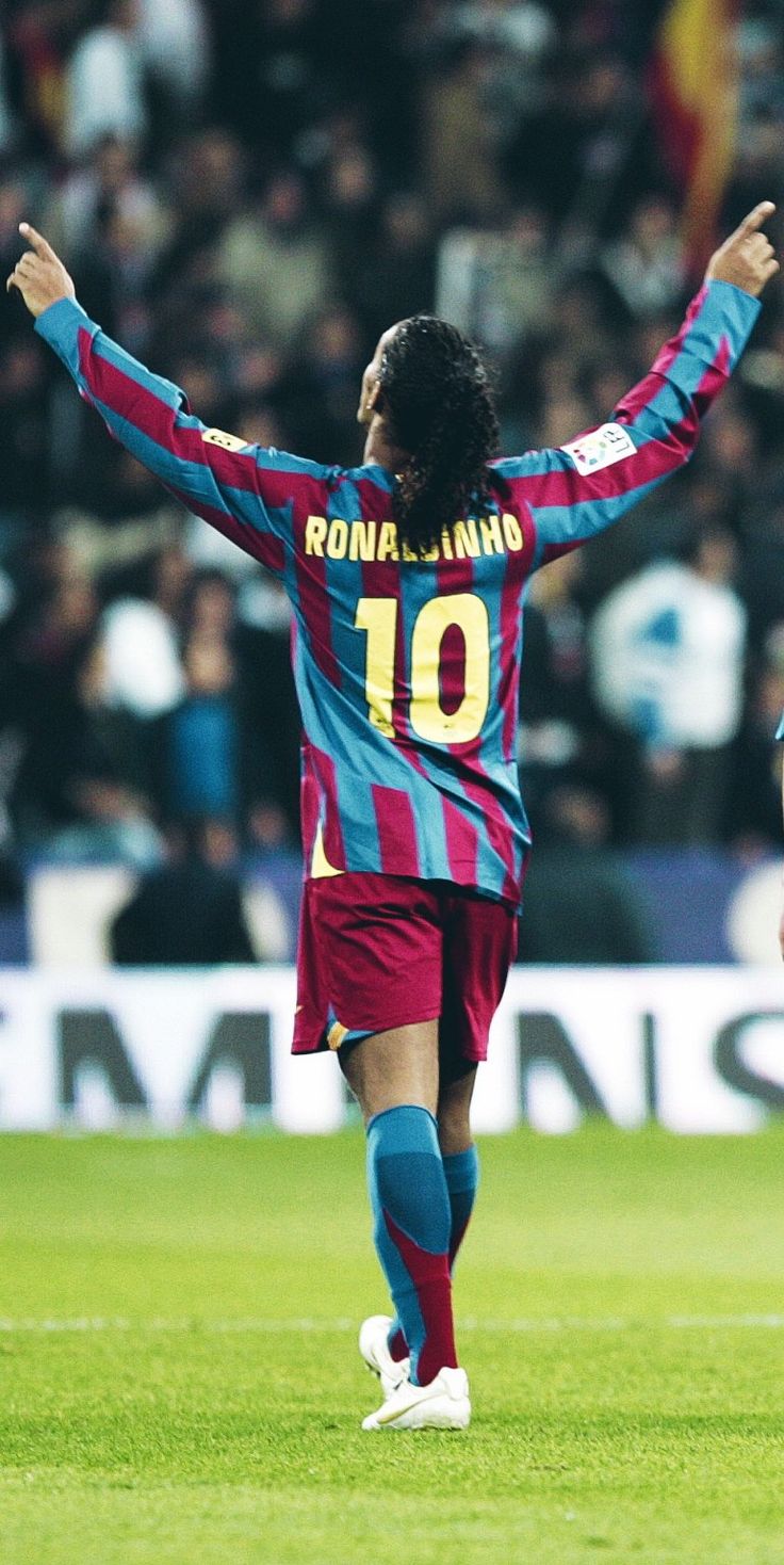 رونالدینیو شماره 10 رونالدینیو شماره 10