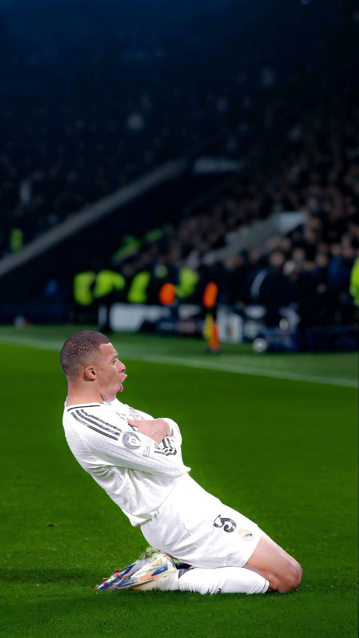 wallpaper 4k kylian mbappe