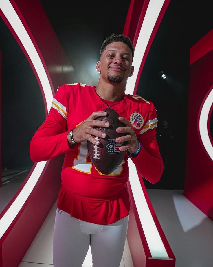 patrick mahomes wallpaper for phone