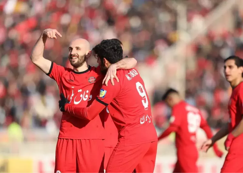  بازیکنان میلیاردر تراکتور