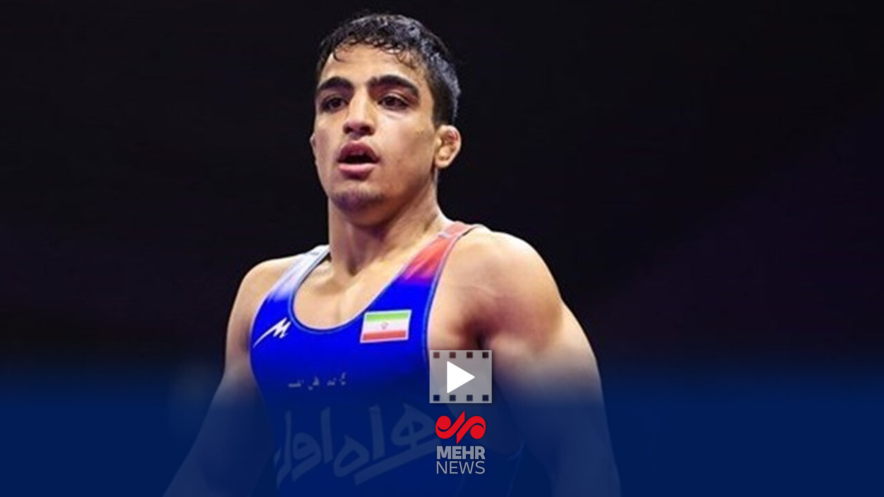 عکس احمد محمدنژاد جوان برای موبایل