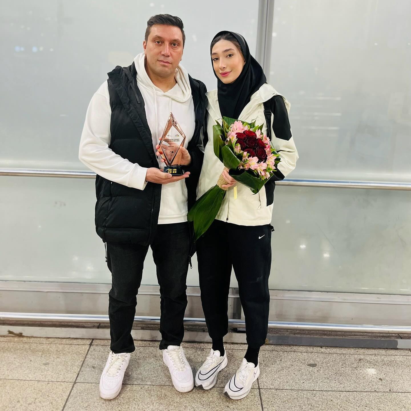 عکس خانوادگی مبینا نعمت زاده