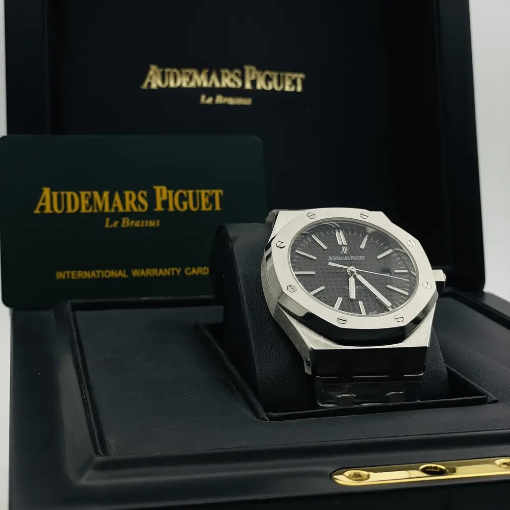 Audemars Piguet (اودمار پیگه) سوئیس Audemars Piguet (اودمار پیگه) سوئیس