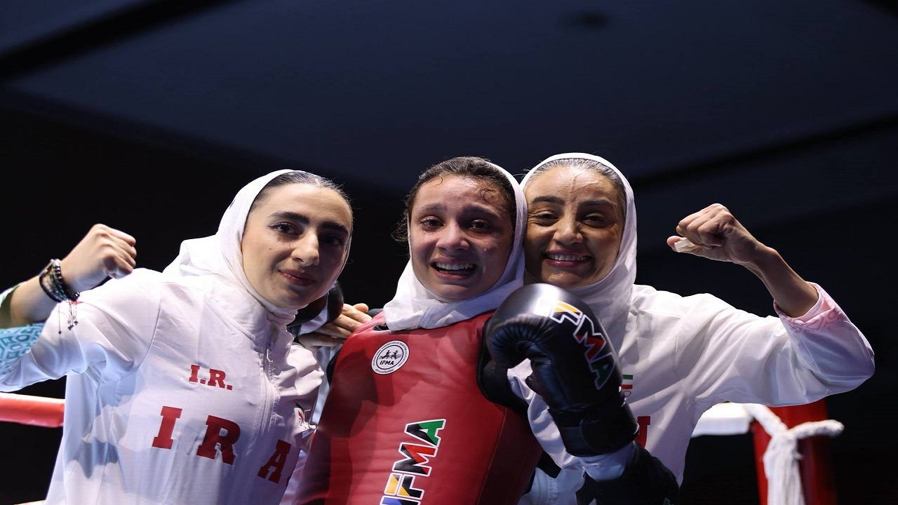 باران جانی مدال طلای موی تای آسیا