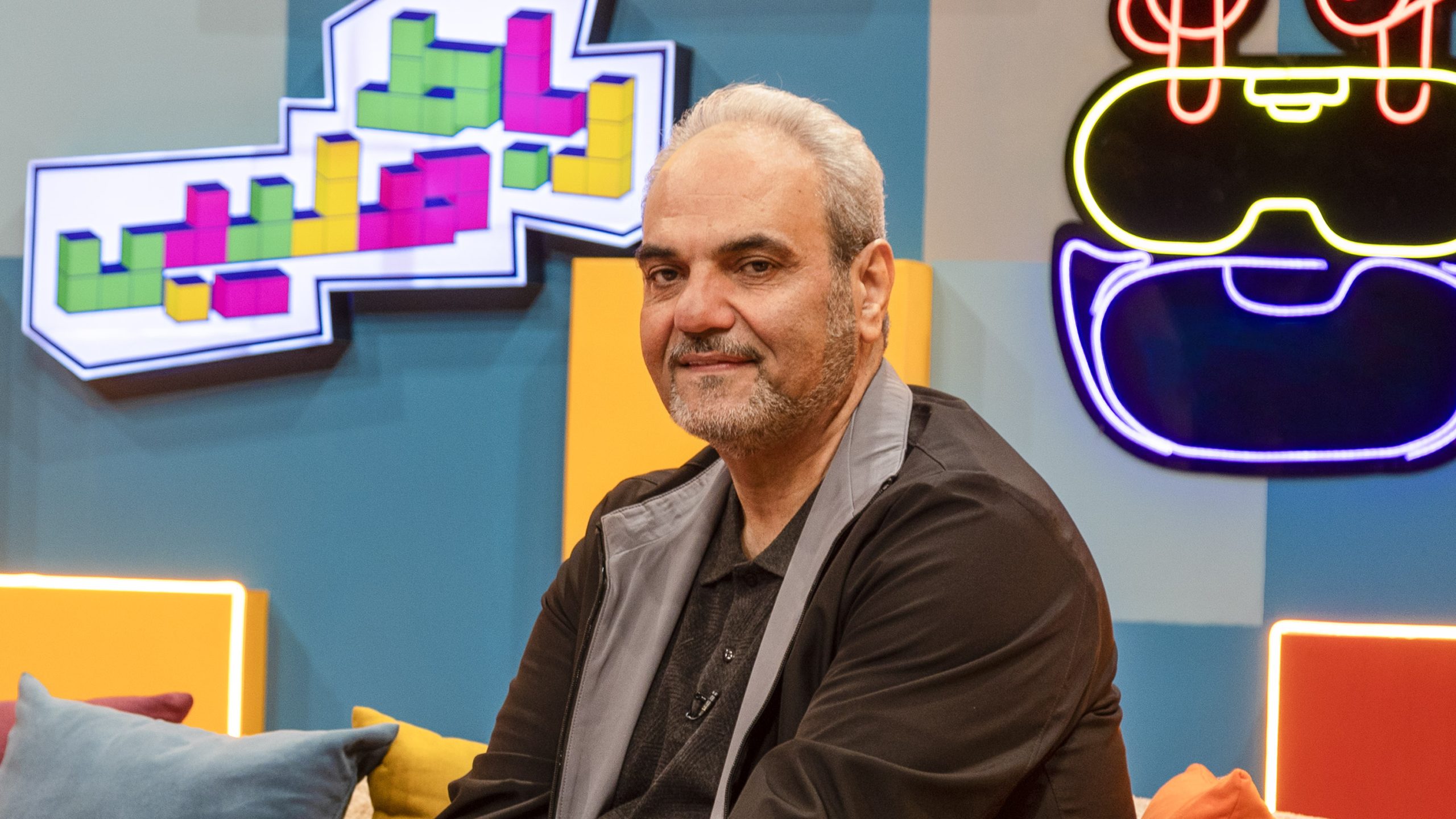 رباط صلیبی قسمت جواد خیابانی رباط صلیبی قسمت جواد خیابانی