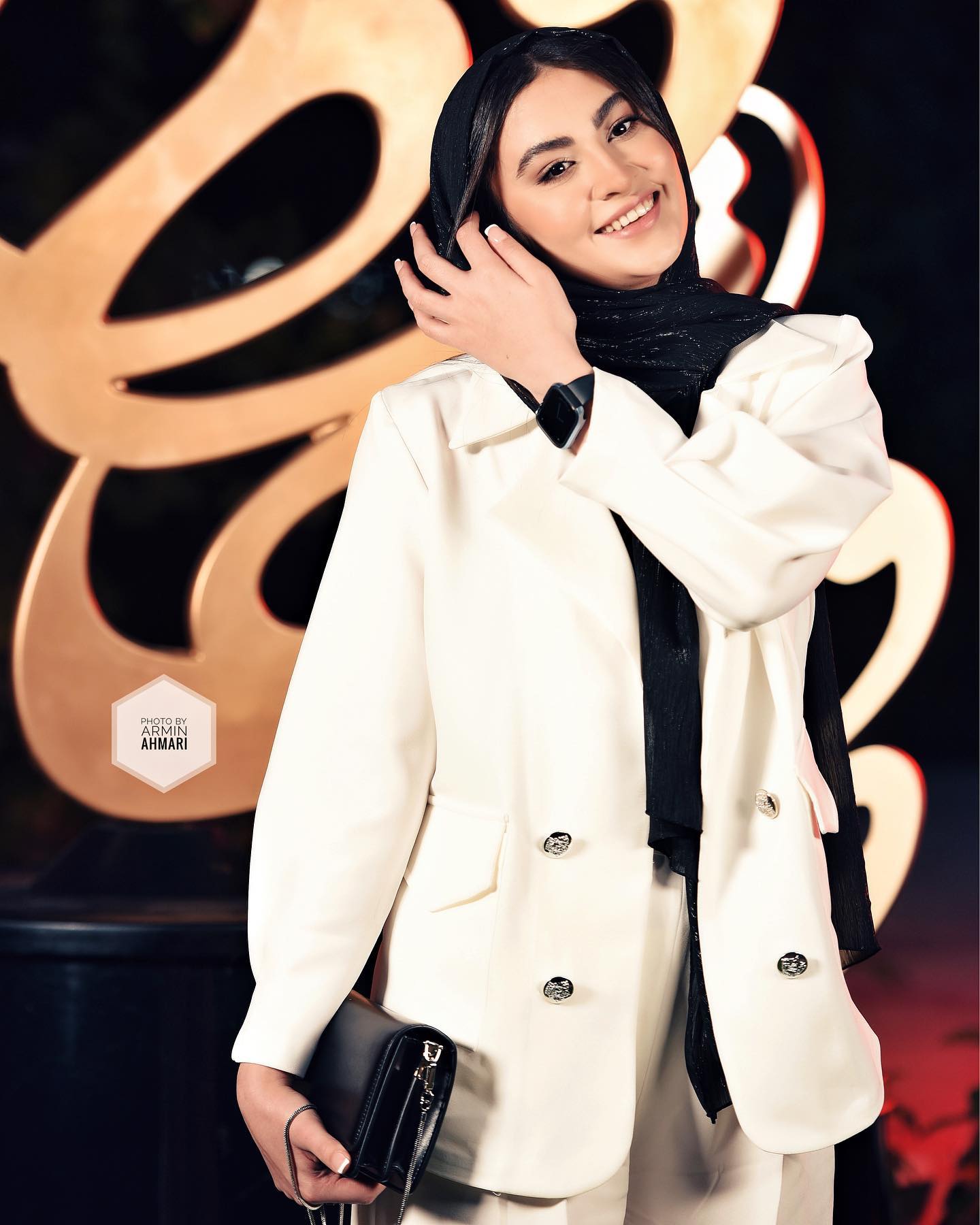 مریم مومن با مادرش مریم مومن با مادرش